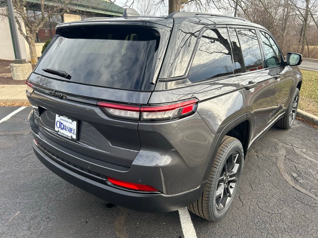 New 2025 Jeep Grand Cherokee Limited image 28