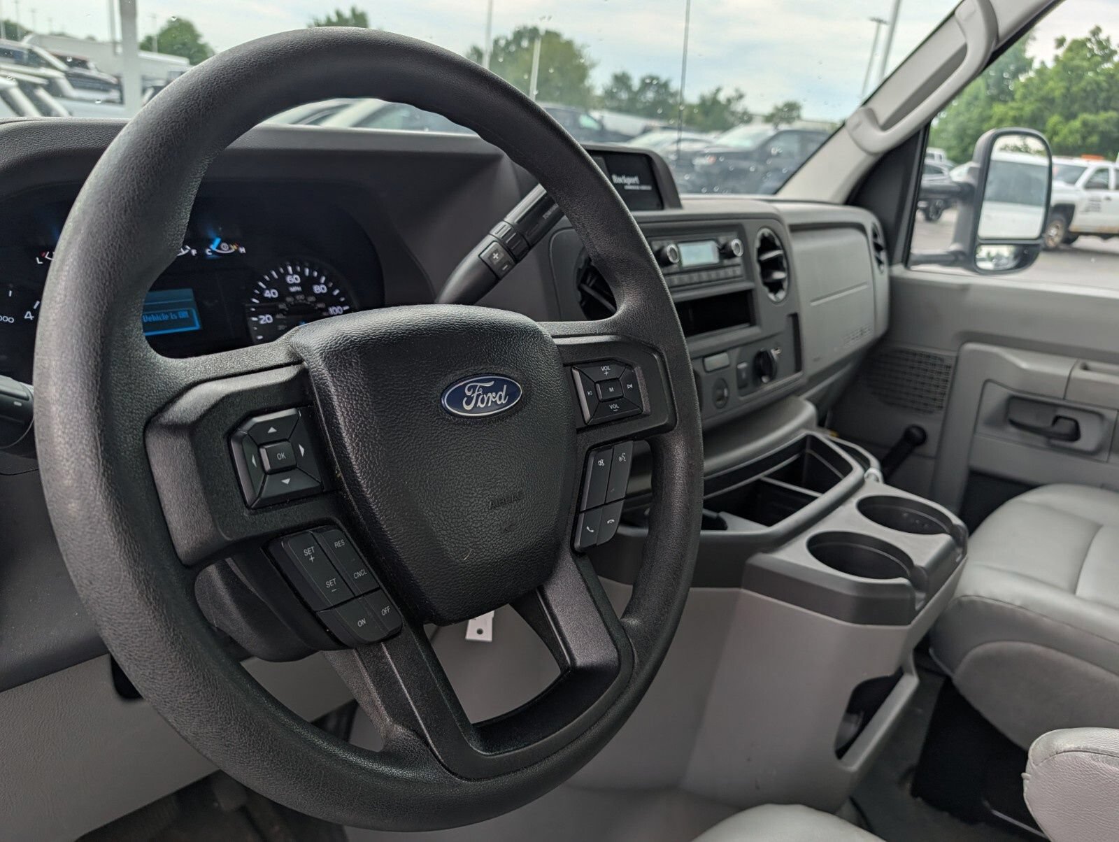 Used 2021 Ford E-450 and Econoline 450 Super Duty RWD image 13