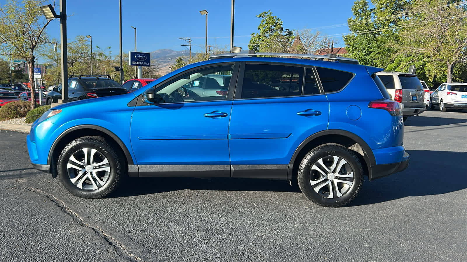 Used 2016 Toyota RAV4 LE AWD/4WD image 8