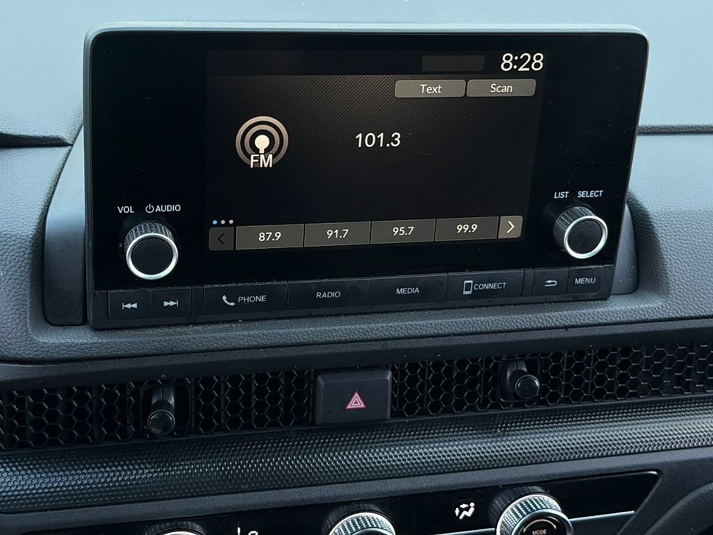 Used 2025 Honda CR-V LX image 18