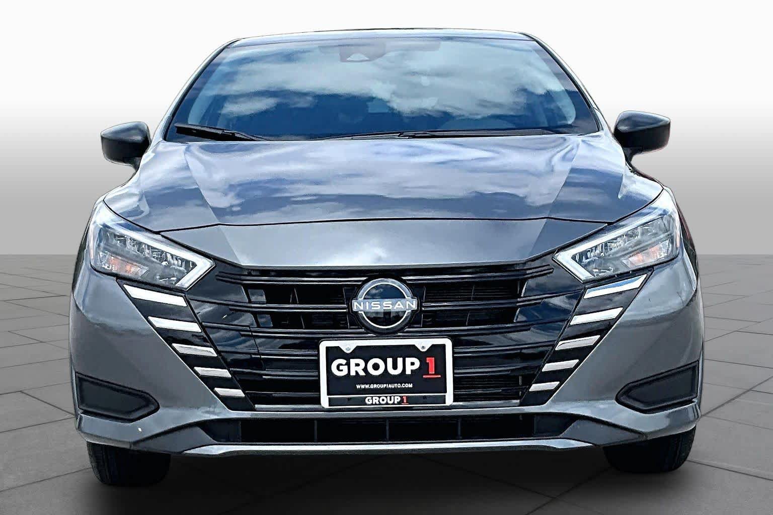 Used 2025 Nissan Versa S w/ Trunk Package FWD image 4