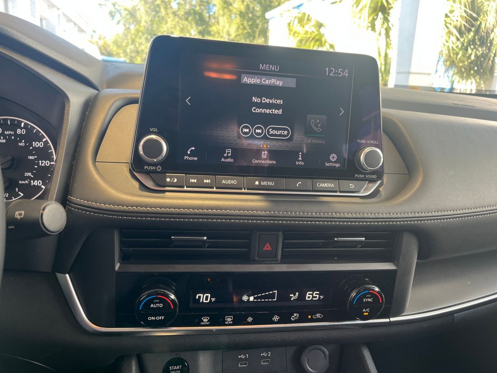 Used 2025 Nissan Rogue SV image 17