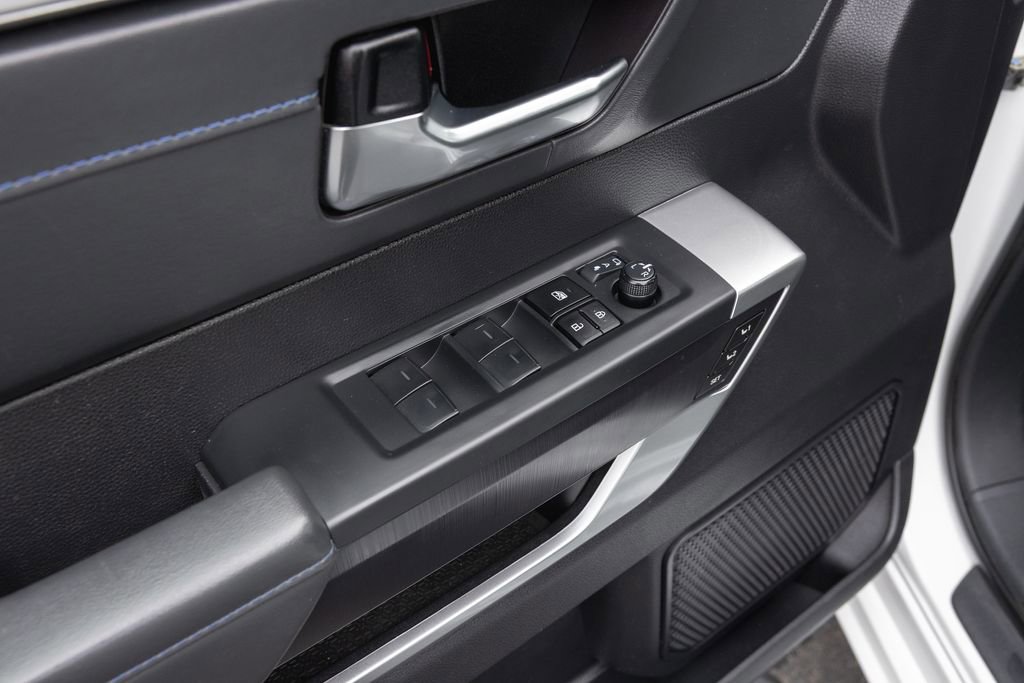 Used 2023 Toyota Tundra Platinum AWD/4WD image 9