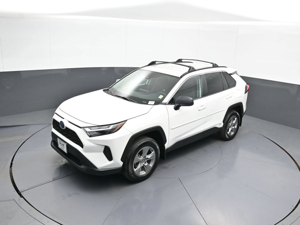 Certified 2024 Toyota RAV4 LE AWD/4WD image 33