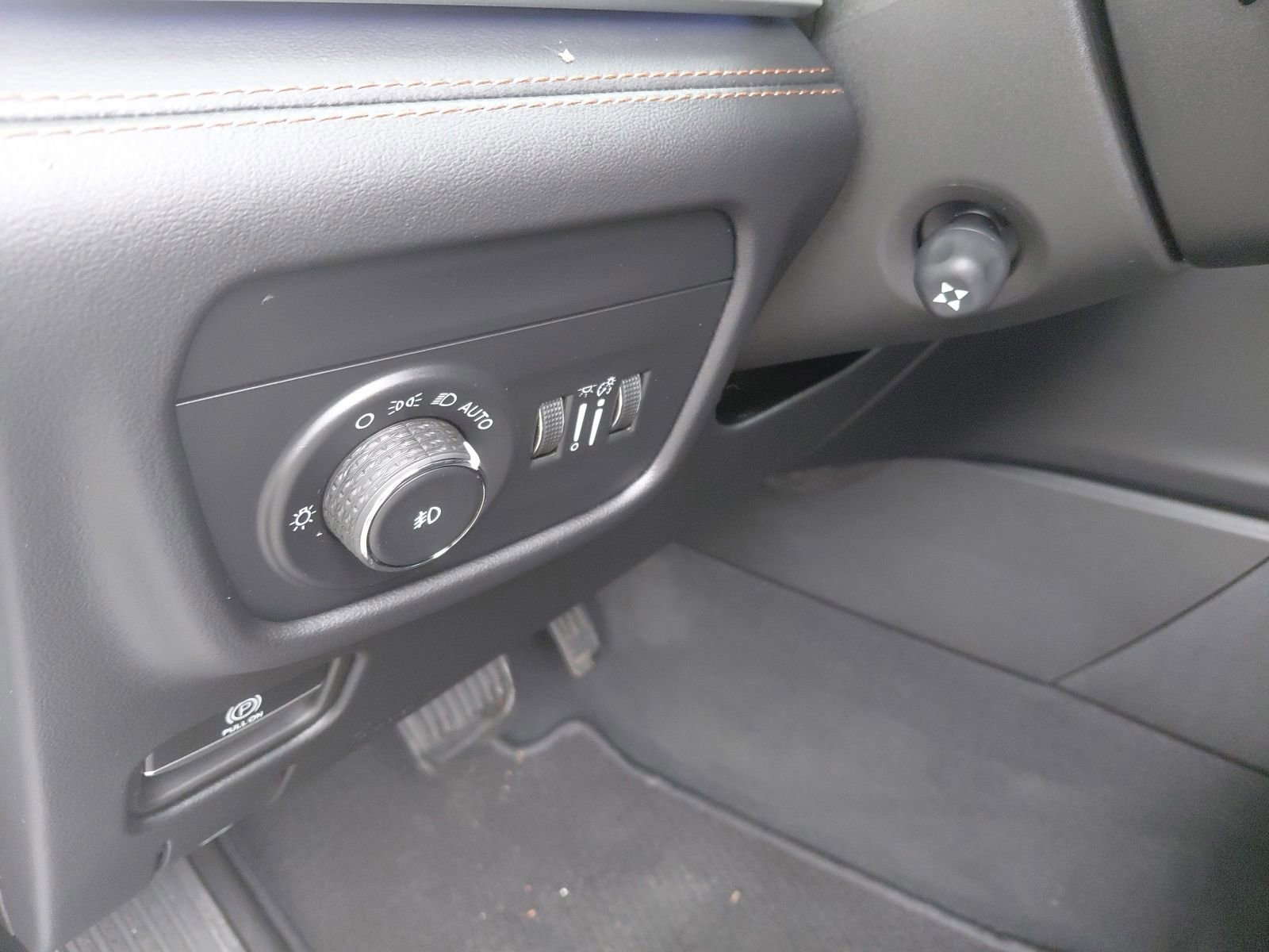 Used 2023 Jeep Grand Cherokee L Summit AWD/4WD image 33