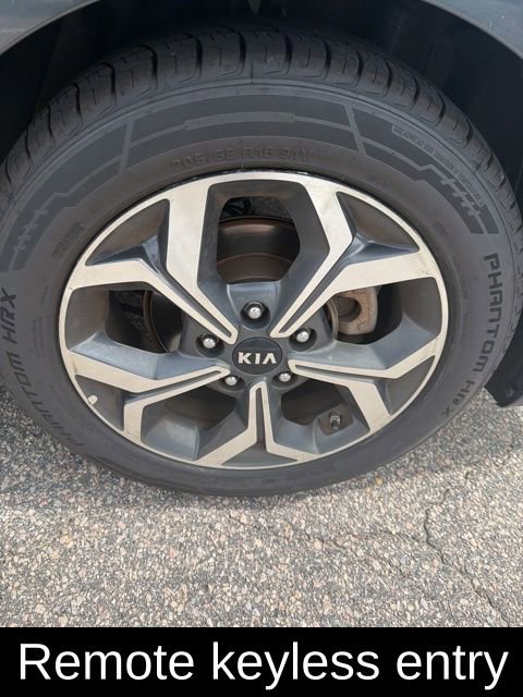 Used 2020 Kia Forte LXS image 5