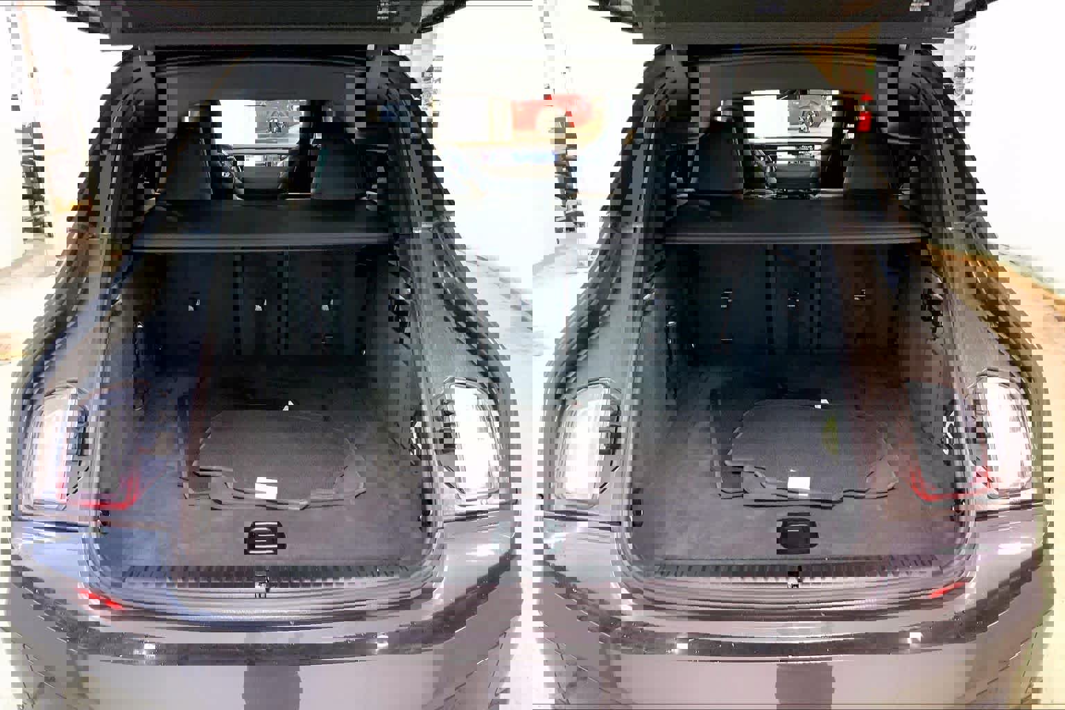 Certified 2023 BMW iX xDrive50 w/ Premium Package image 30