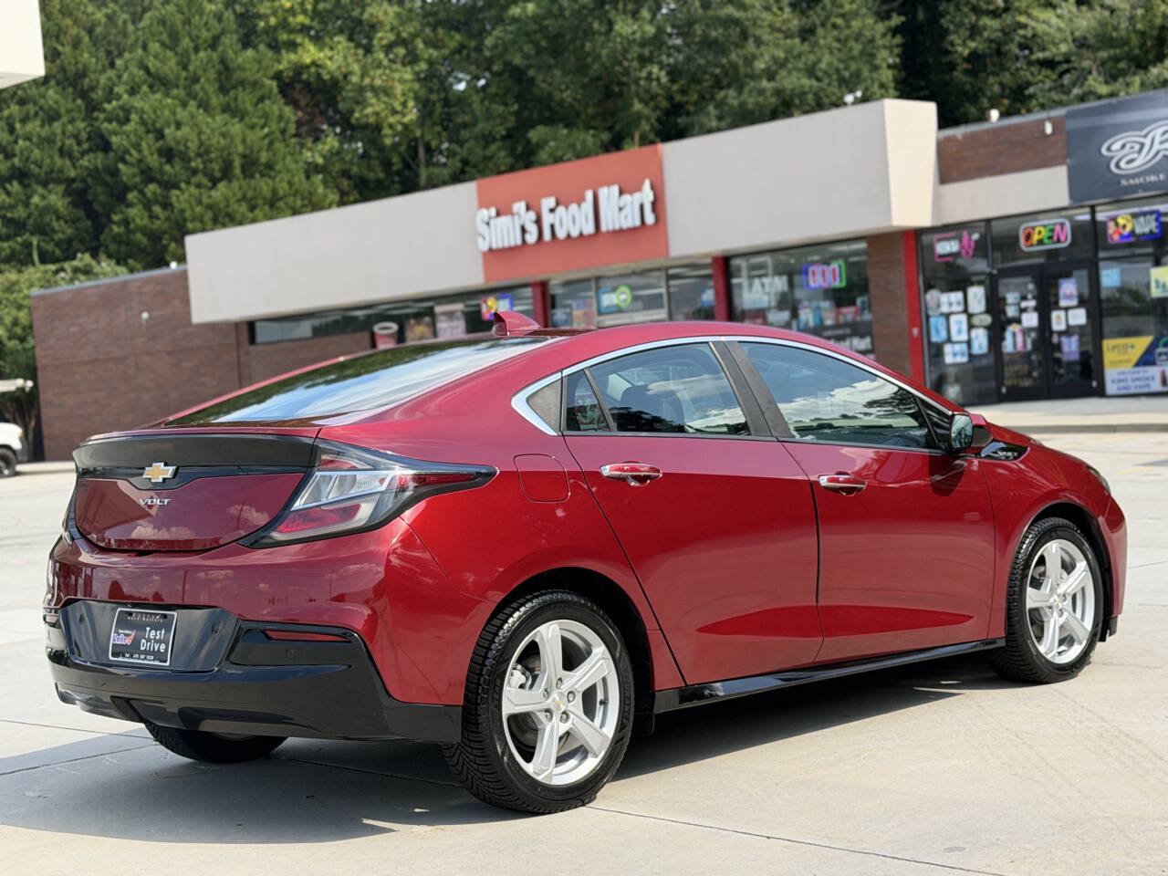 Used 2018 Chevrolet Volt LT w/ LT Driver Confidence Package FWD image 21
