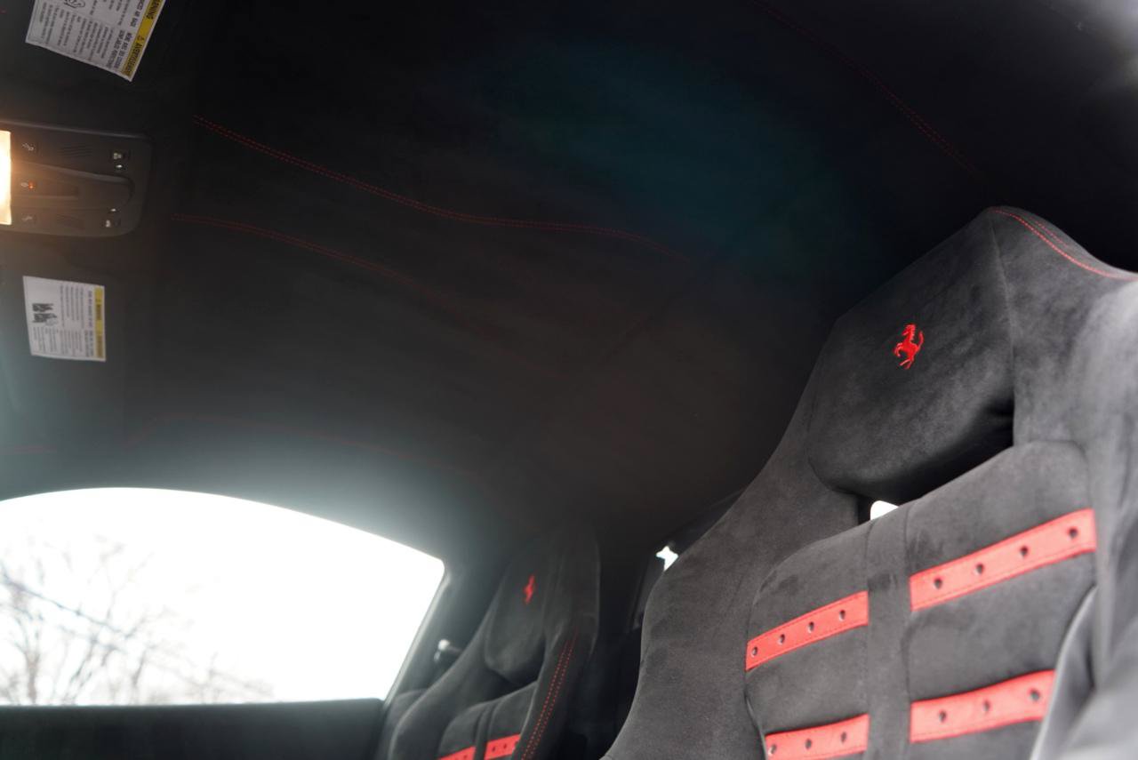 Used 2020 Ferrari 488 Pista Coupe RWD image 21