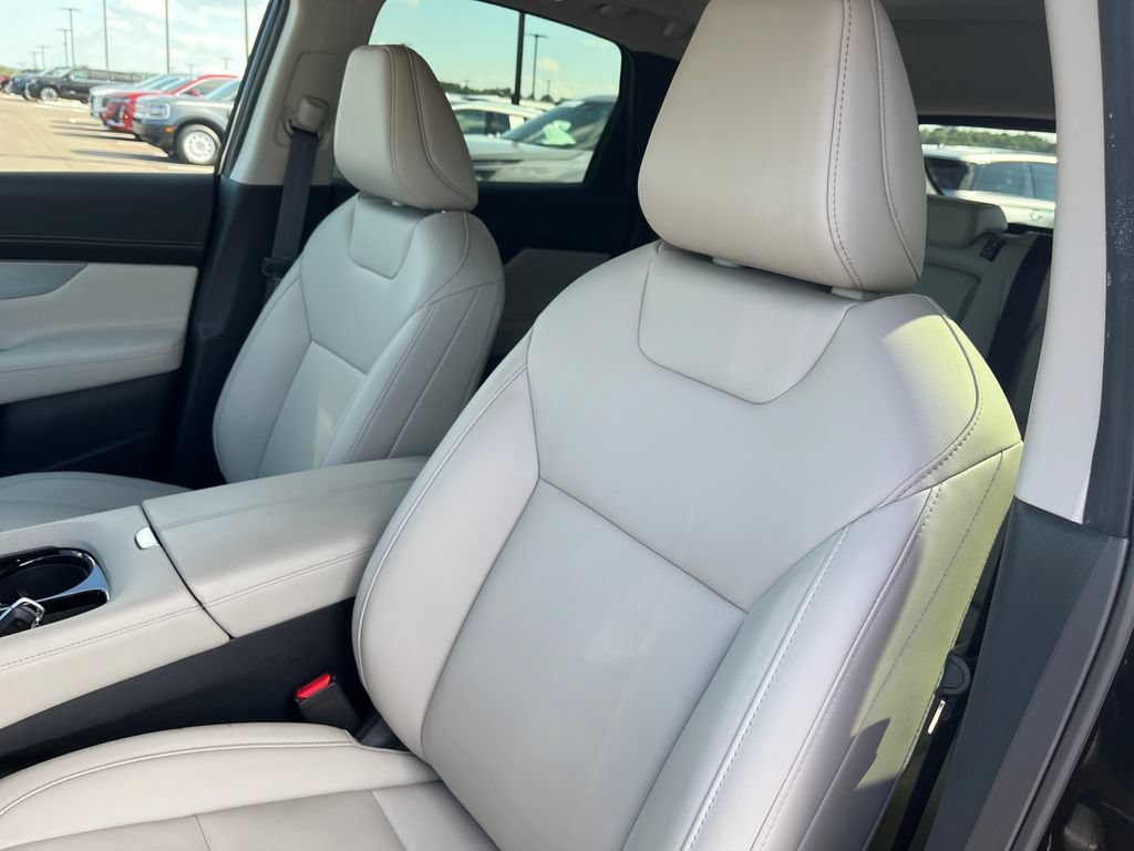Used 2025 Nissan Murano SL w/ Cargo Package AWD/4WD image 12