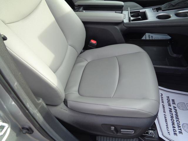 Used 2025 Toyota Sienna XLE w/ XLE Plus Package image 26