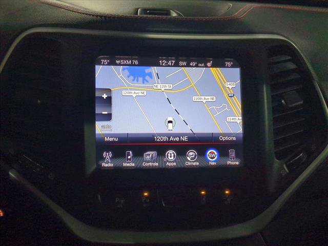 Used 2015 Jeep Cherokee Trailhawk w/ Comfort/Convenience Group image 19