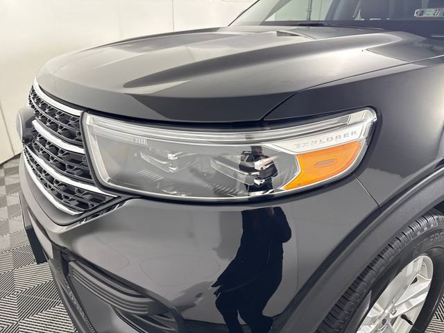 Used 2023 Ford Explorer XLT image 12