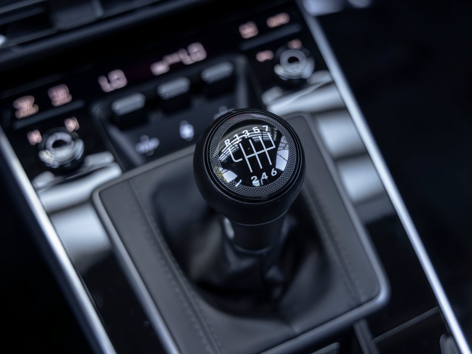 Certified 2022 Porsche 911 Carrera S RWD image 39