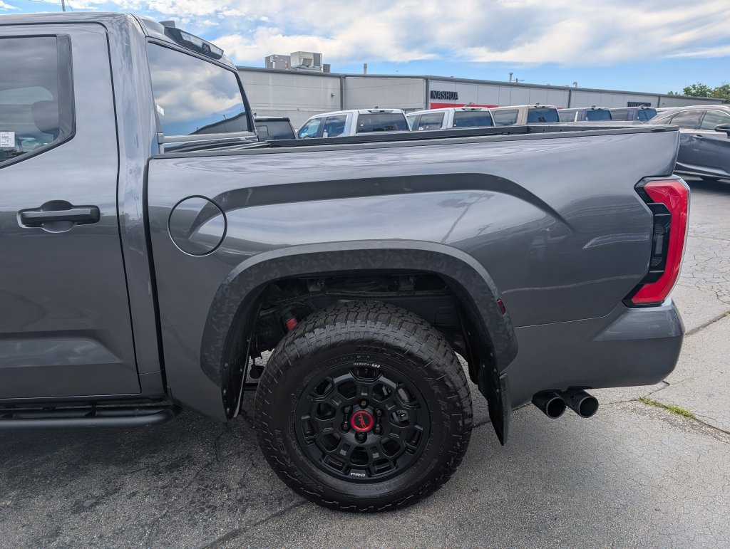 Used 2026 Toyota Tundra Limited AWD/4WD image 4