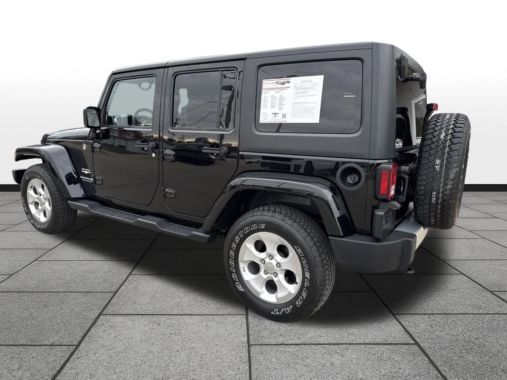 Used 2015 Jeep Wrangler Unlimited Sahara w/ Connectivity Group image 3