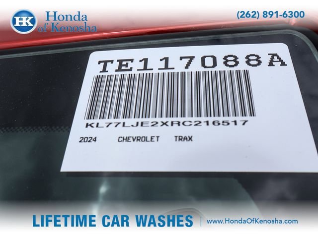 Used 2024 Chevrolet Trax RS w/ Driver Confidence Package FWD image 29