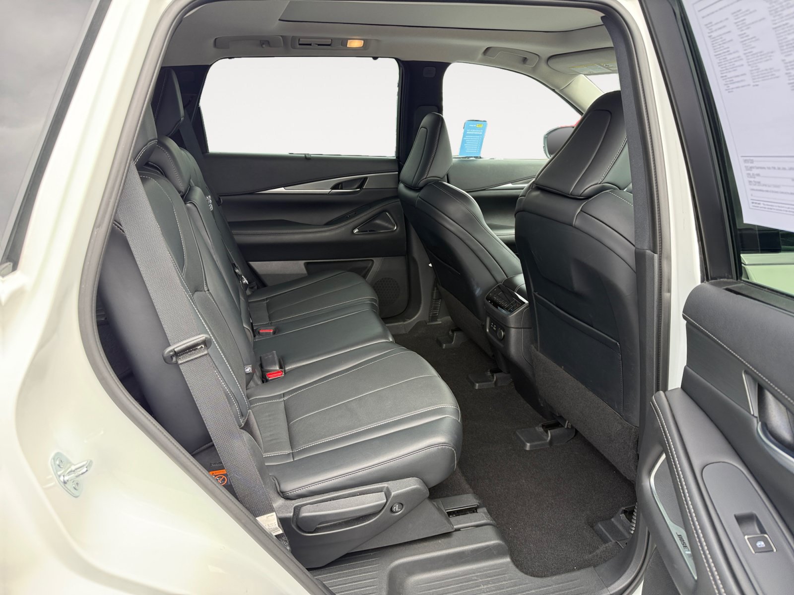 Used 2023 INFINITI QX60 Luxe w/ Vision Package AWD/4WD image 18
