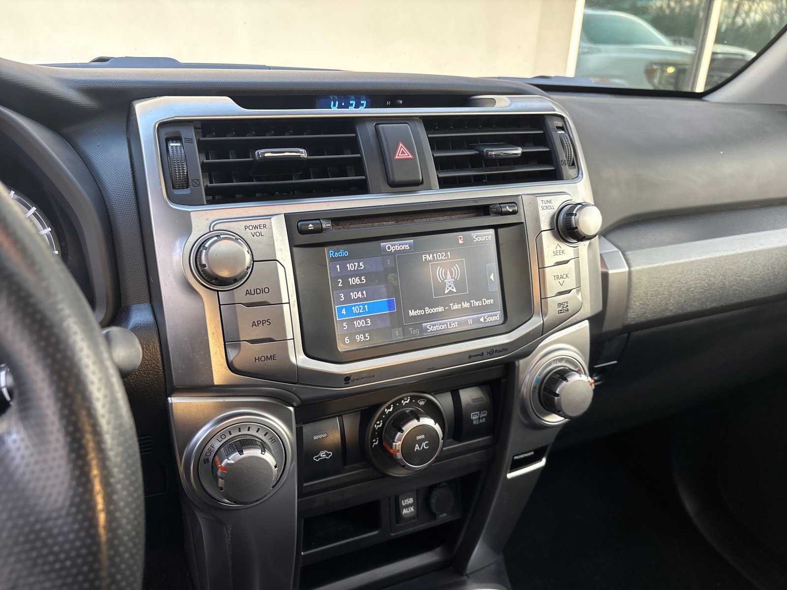 Used 2018 Toyota 4Runner SR5 Premium image 22