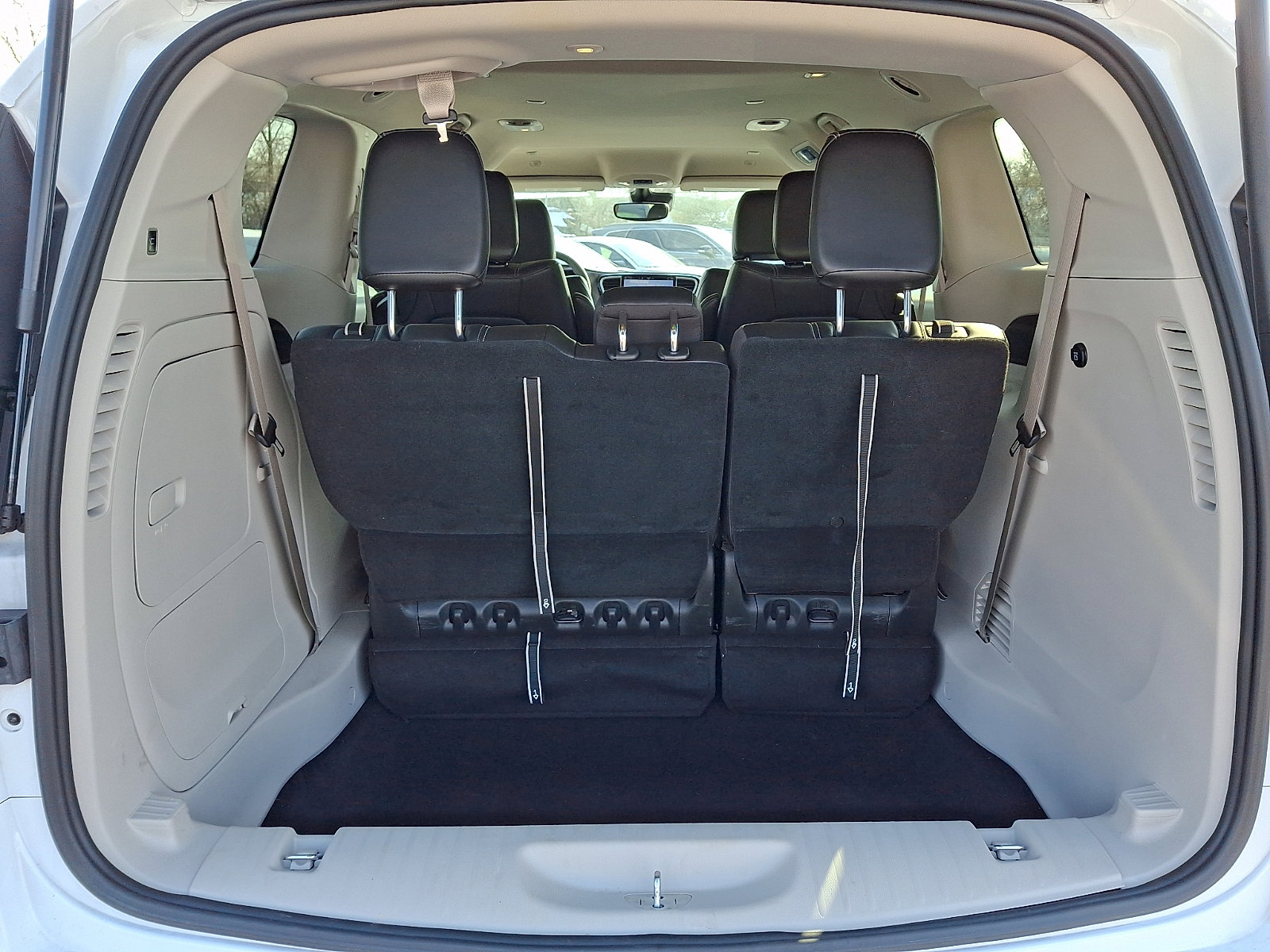 Used 2023 Chrysler Pacifica Touring-L image 29