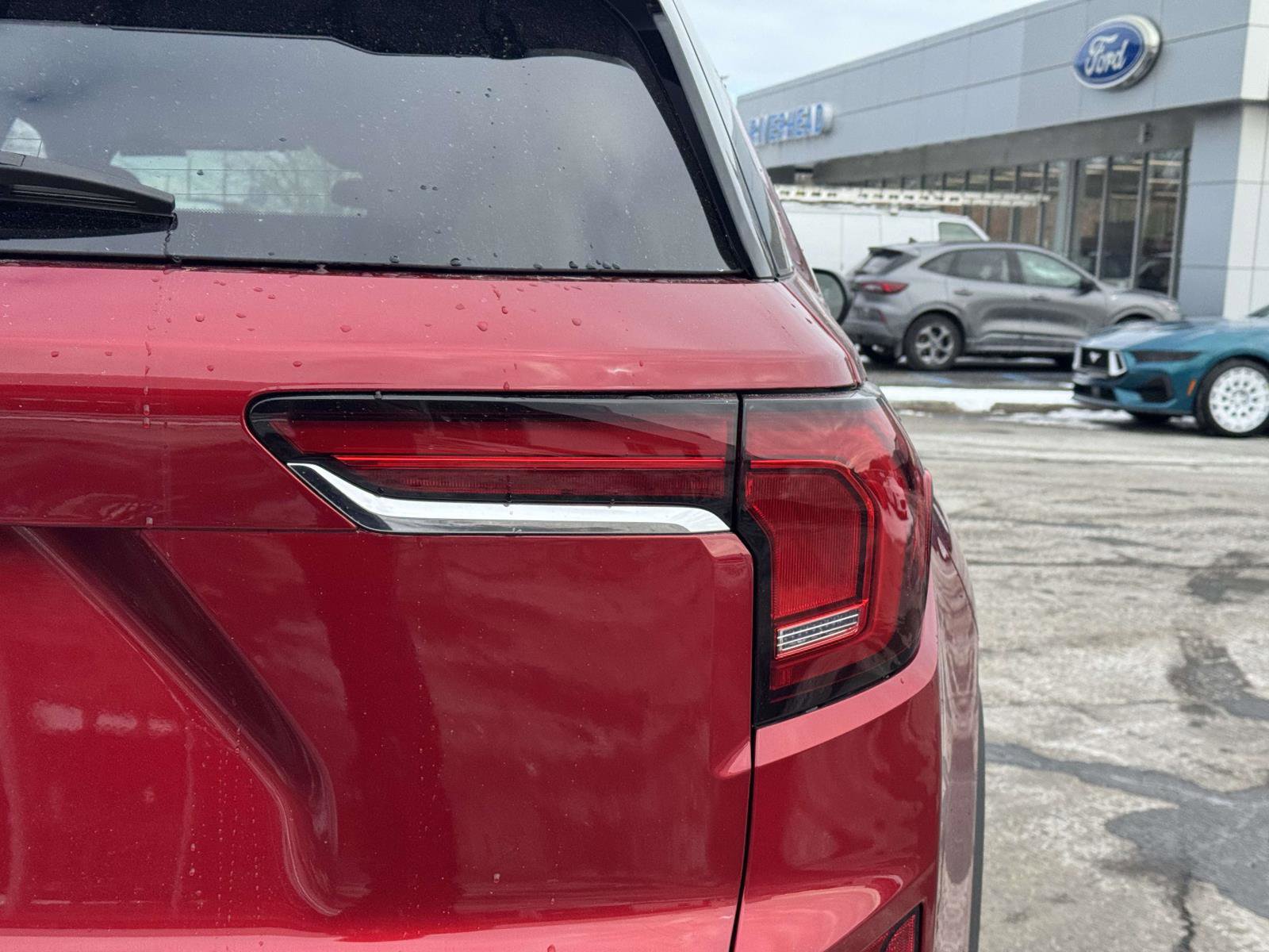 Used 2025 GMC Terrain Elevation image 8