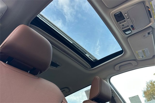 Used 2019 Subaru Outback 3.6R Touring image 19