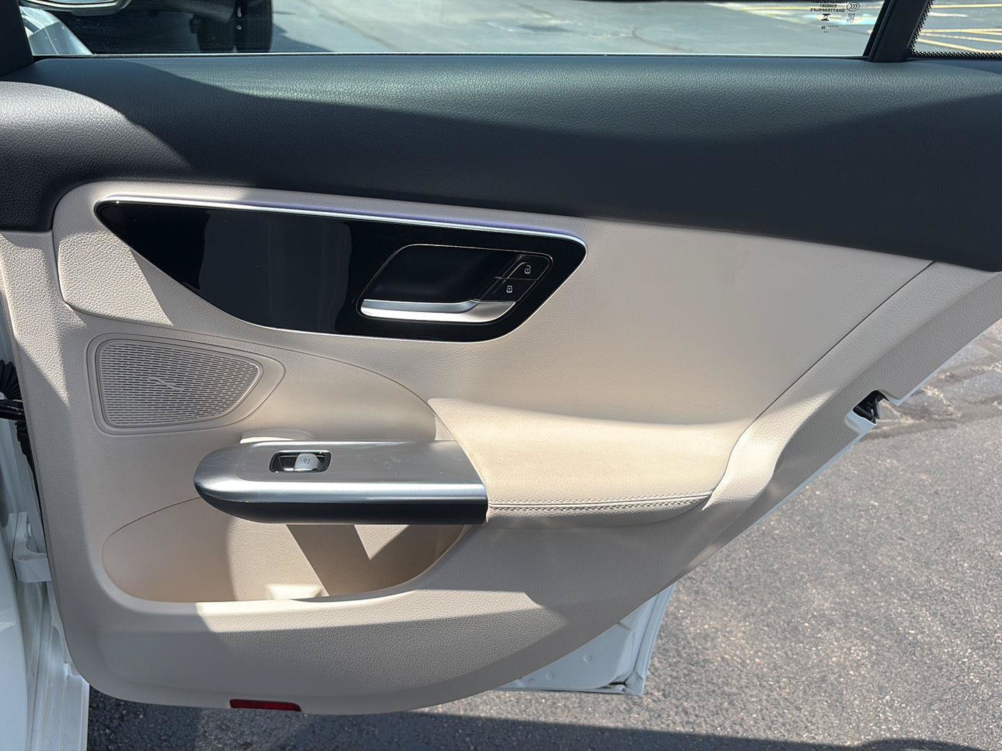 Used 2025 Mercedes-Benz C 300 4MATIC Sedan image 24