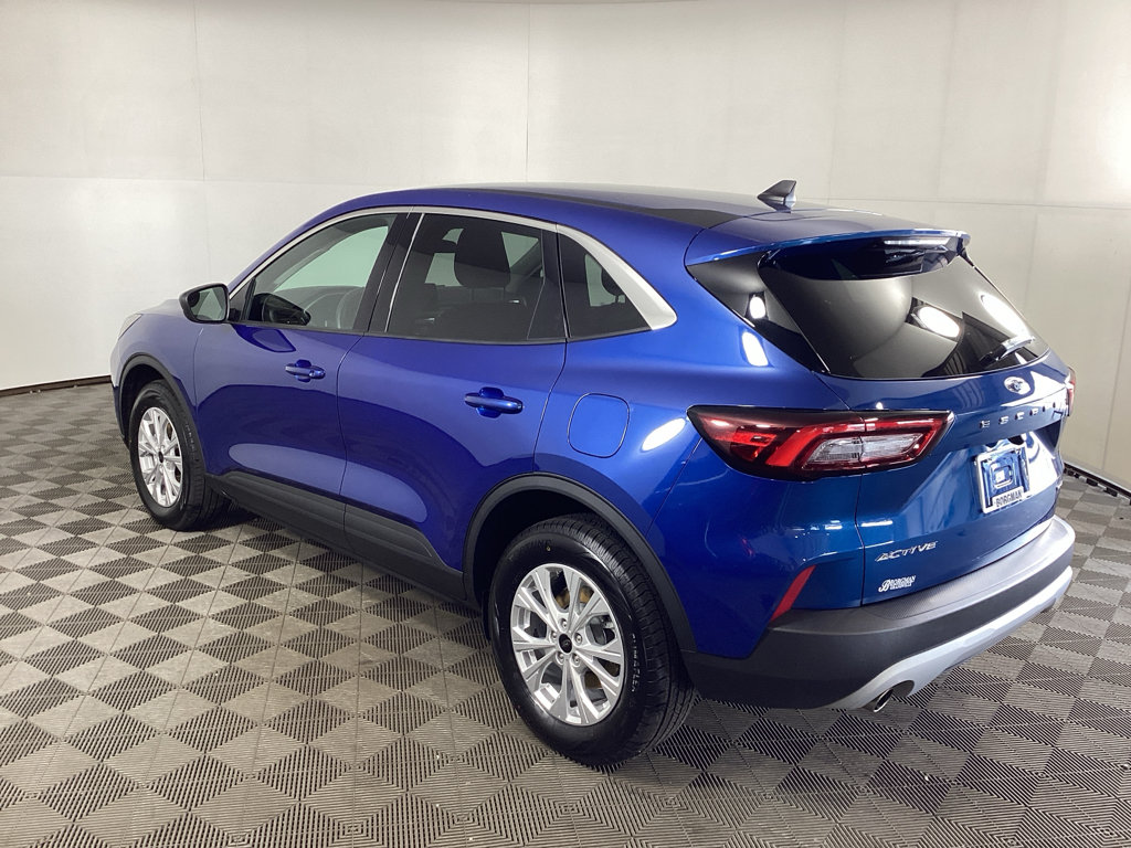 Used 2023 Ford Escape Active AWD/4WD image 4