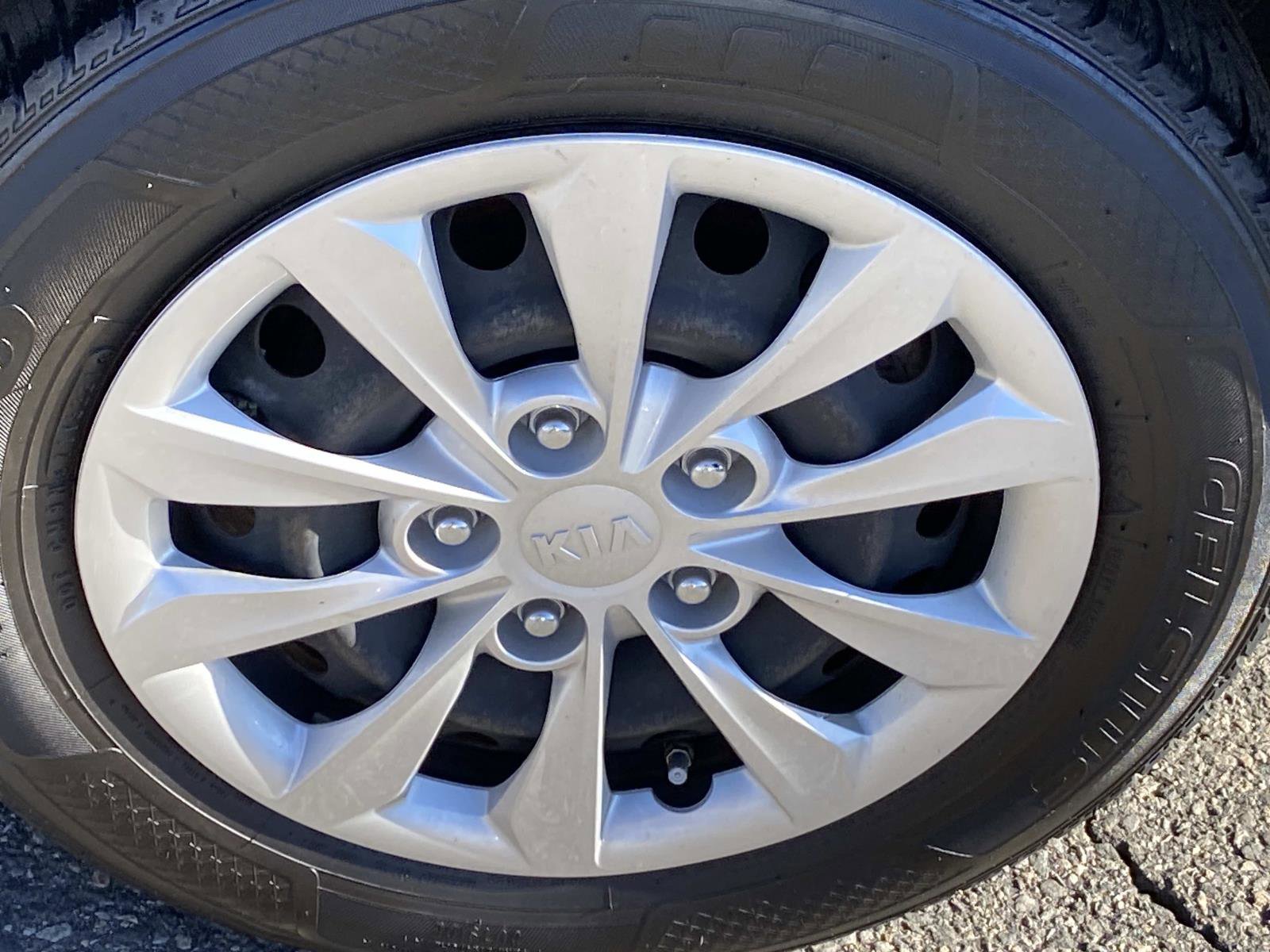 Used 2020 Kia Forte Sedan image 24