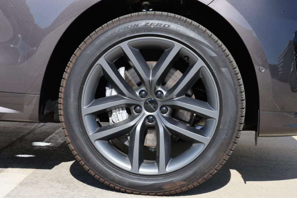 New 2026 Land Rover Range Rover Sport Dynamic SE AWD/4WD image 9