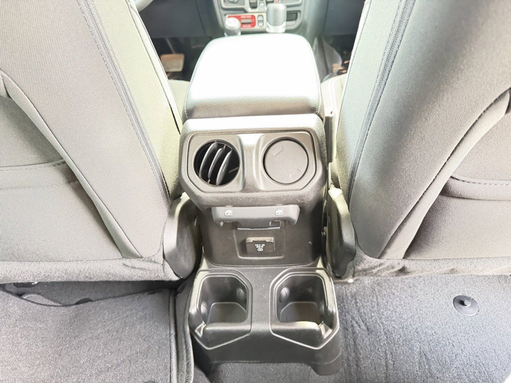 Used 2023 Jeep Gladiator Rubicon w/ Trailer Tow Package image 31