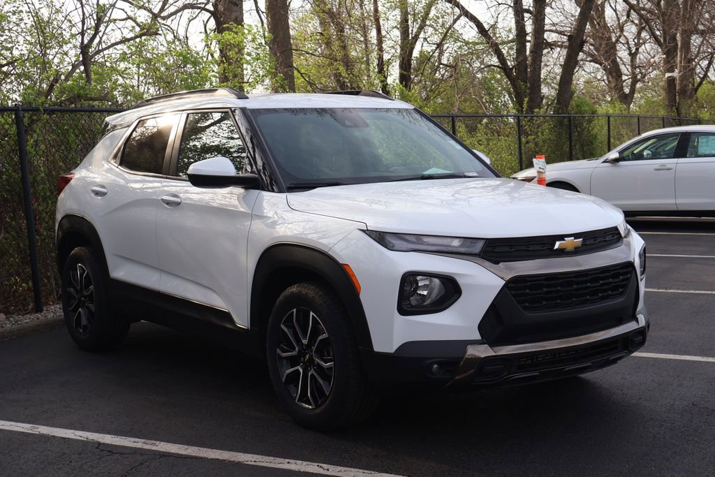 Used 2023 Chevrolet TrailBlazer ACTIV w/ Convenience Package FWD image 12