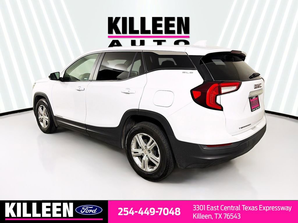 Used 2024 GMC Terrain SLE image 6