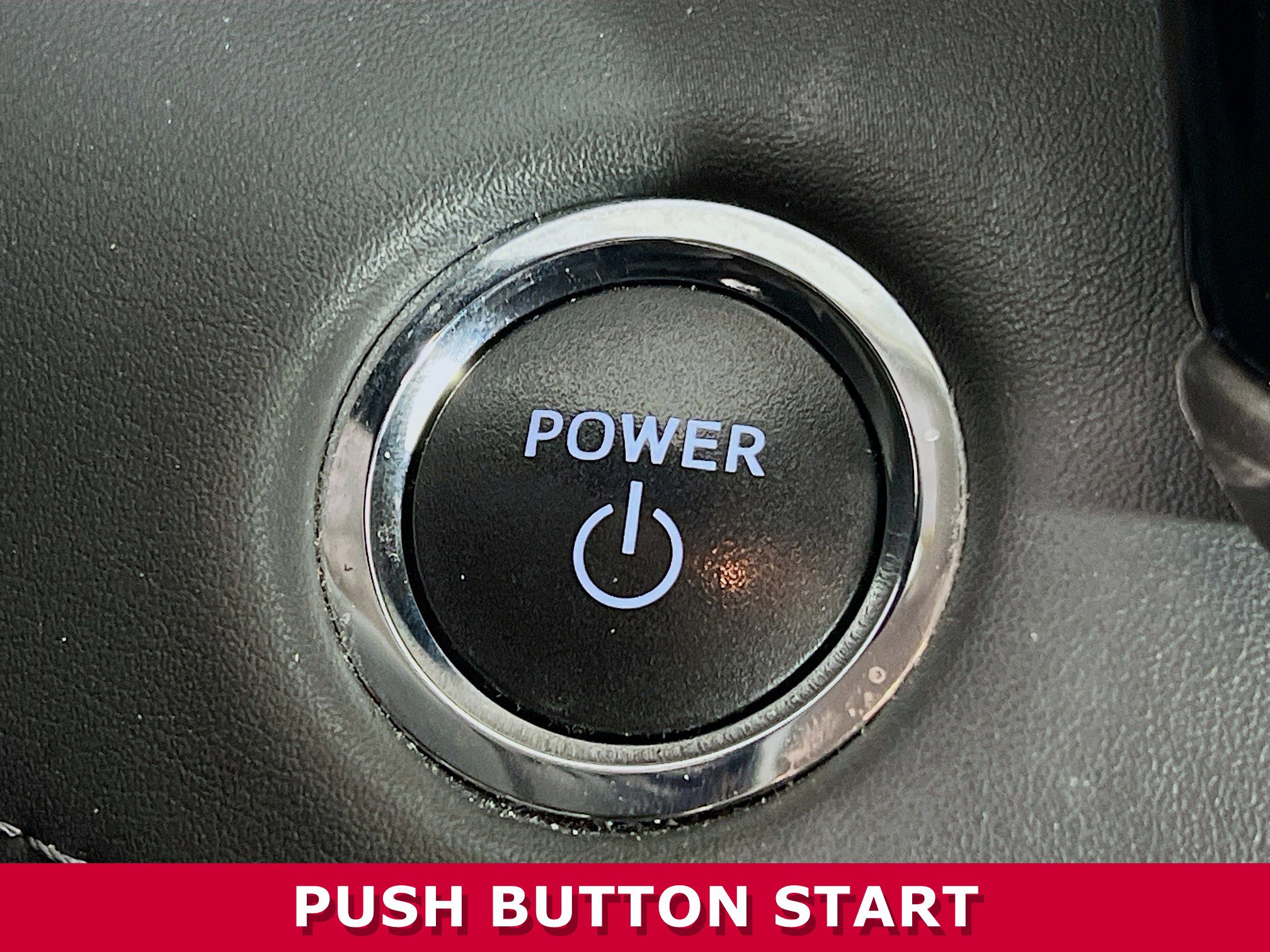 Used 2023 Toyota Highlander LE image 12