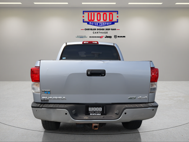 Used 2012 Toyota Tundra 4x4 CrewMax w/ Tow Pkg image 4
