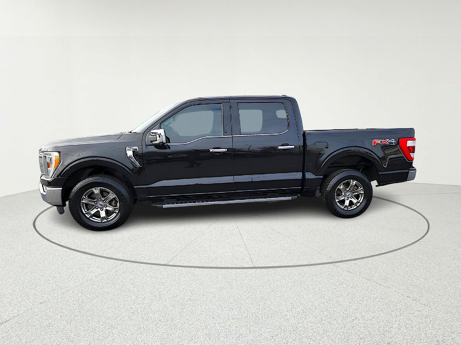 Used 2021 Ford F150 Lariat image 3