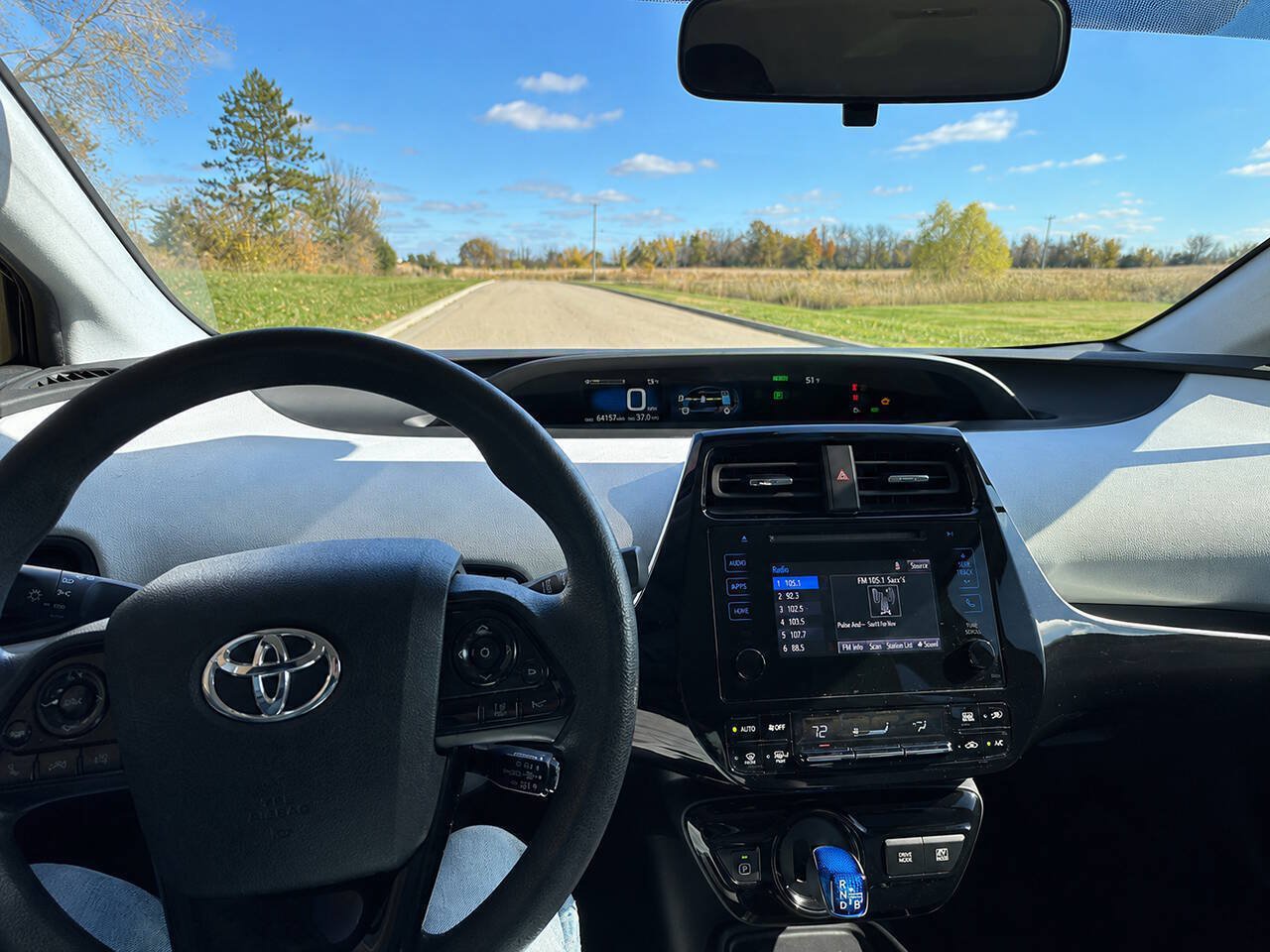 Used 2019 Toyota Prius LE FWD image 12