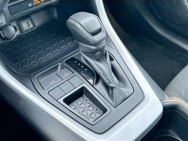 Used 2024 Toyota RAV4 XLE image 16