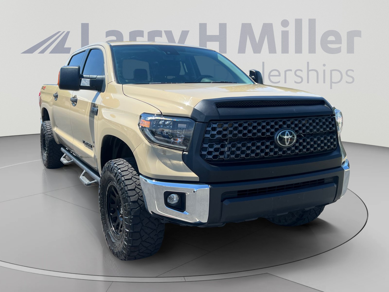 Used 2020 Toyota Tundra SR5 w/ TRD Off-Road Package AWD/4WD image 7