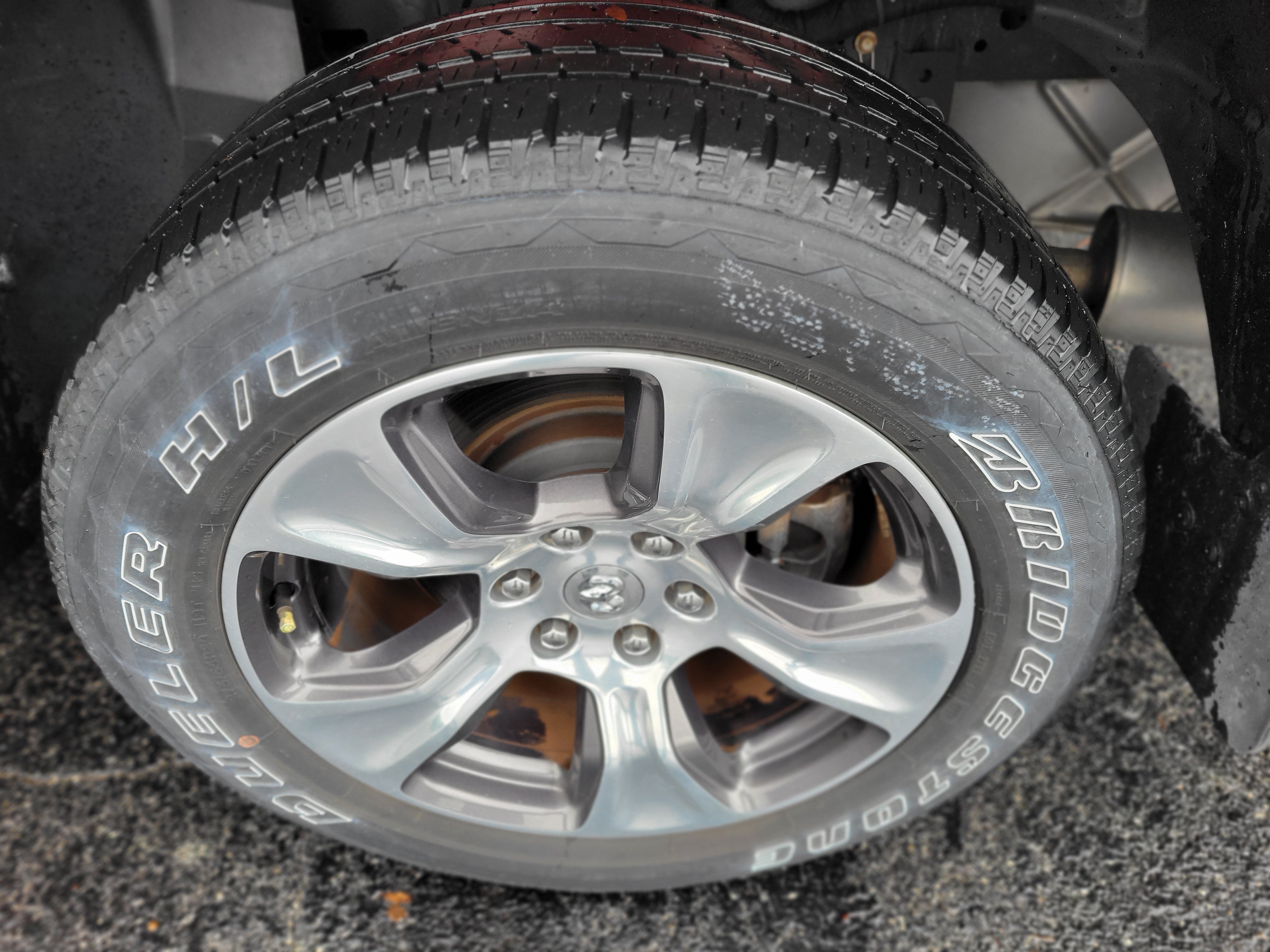 Used 2022 RAM 1500 Laramie w/ Sport Appearance Package AWD/4WD image 44