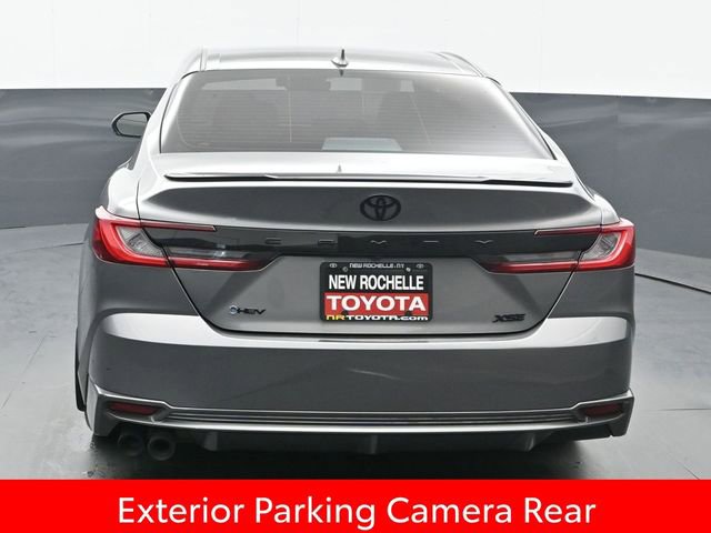 Used 2025 Toyota Camry LE image 5