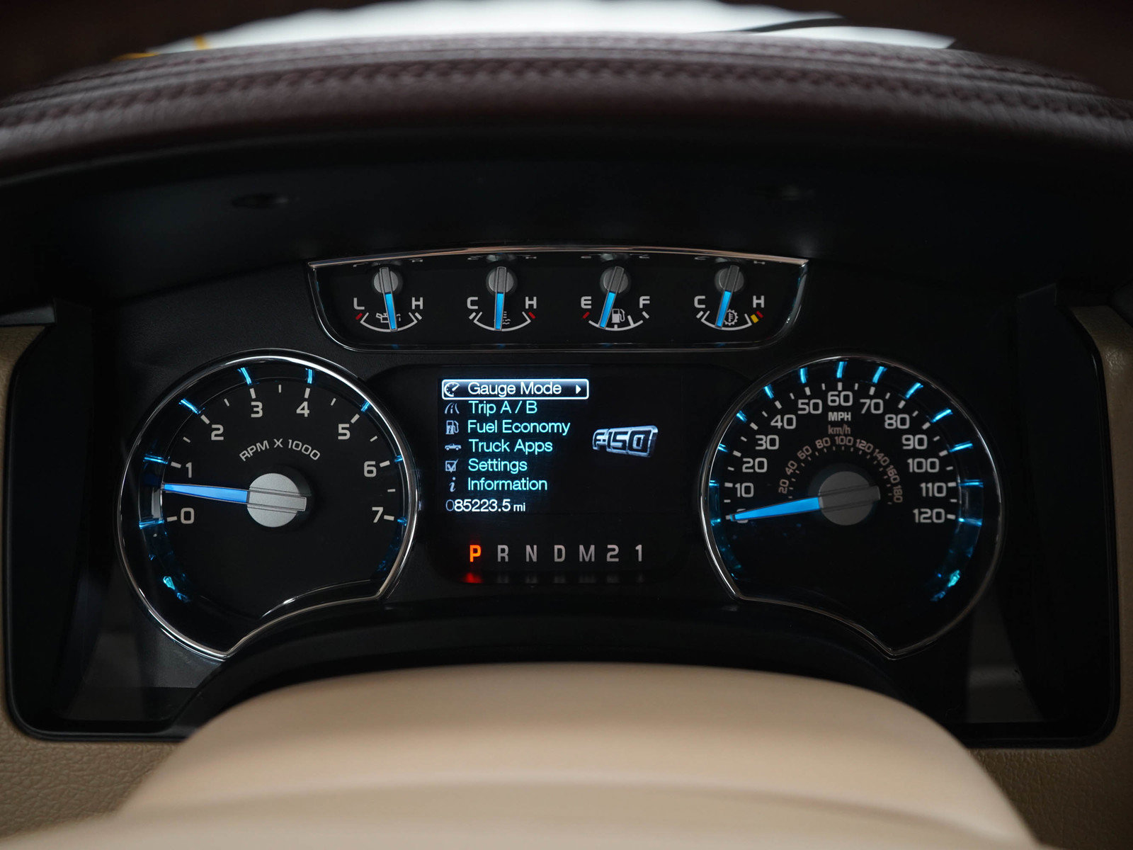 Used 2014 Ford F150 King Ranch w/ King Ranch Luxury Package AWD/4WD image 22
