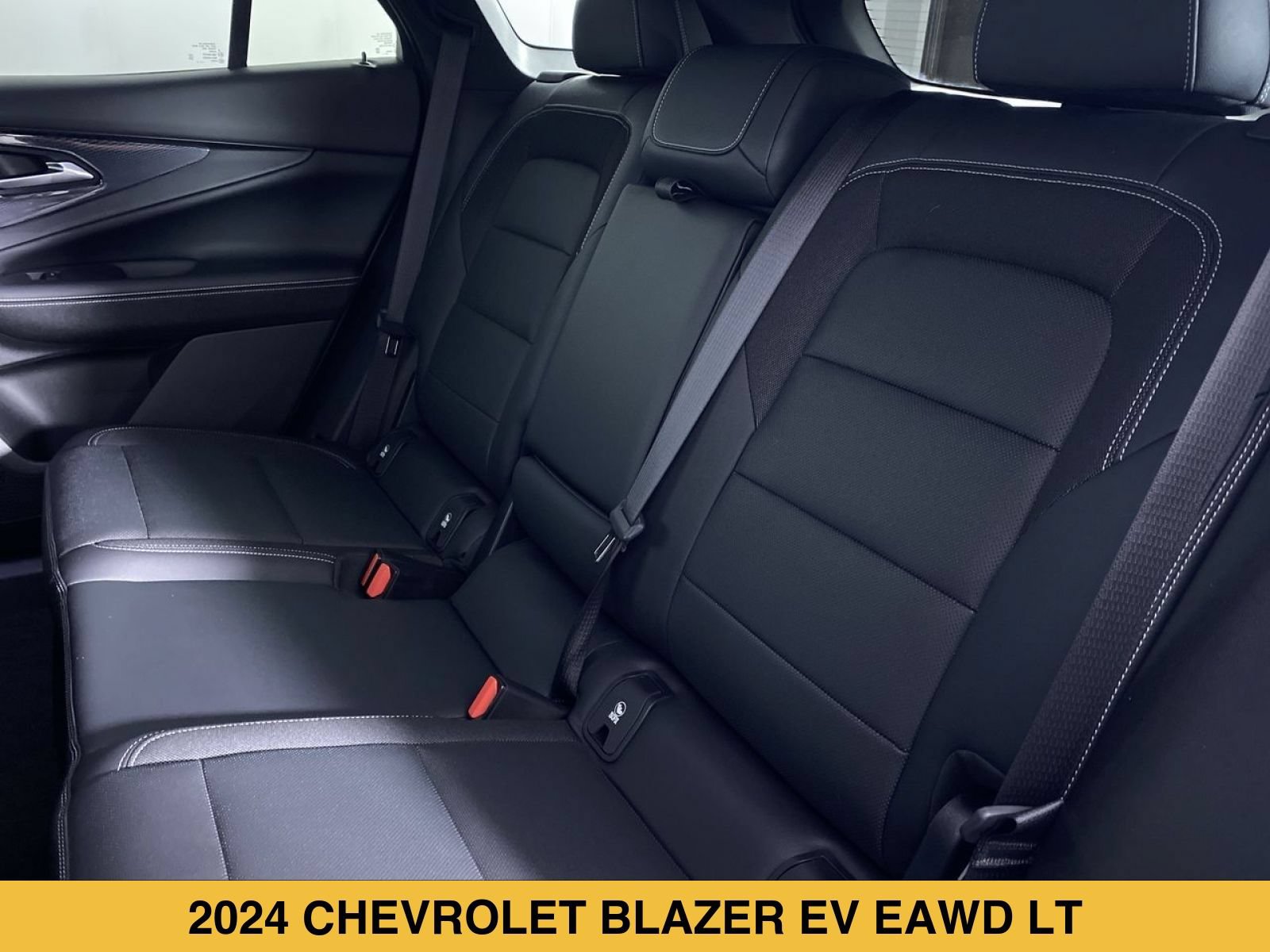 Certified 2024 Chevrolet Blazer EV LT AWD/4WD image 12
