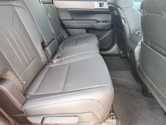 New 2027 Hyundai Santa Fe SEL FWD image 32