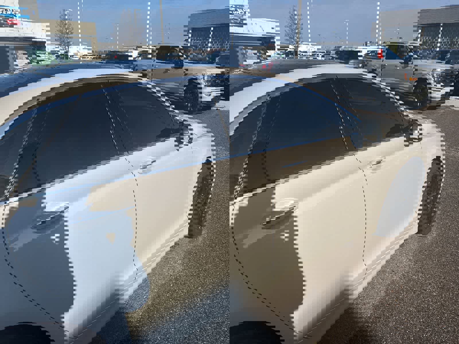 Used 2020 Lincoln MKZ Reserve w/ Elements Package image 8