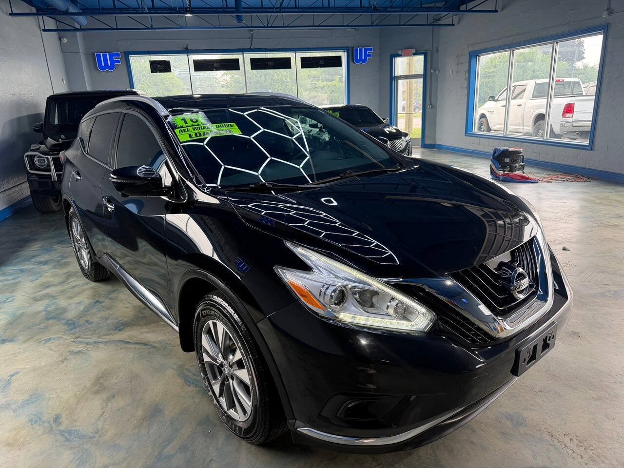 Used 2016 Nissan Murano SL AWD/4WD image 2