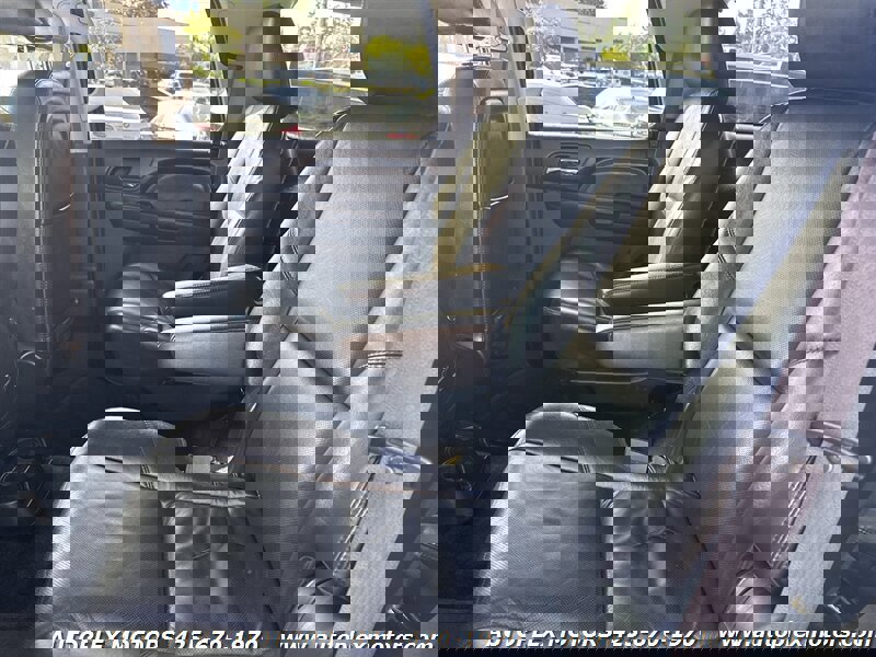 Used 2011 GMC Yukon Denali image 13