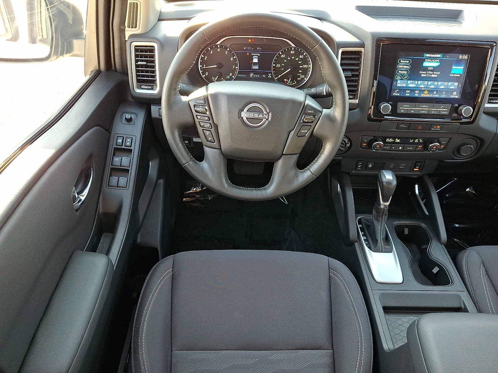Used 2024 Nissan Frontier SV AWD/4WD image 11