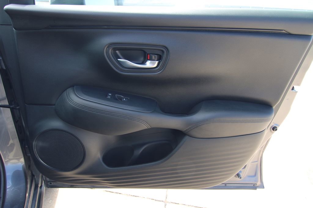 Used 2023 Honda HR-V LX image 35