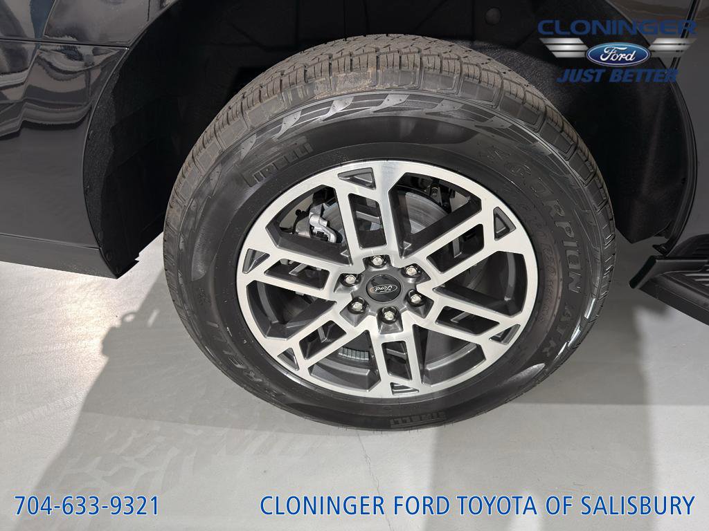 New 2026 Ford Expedition Max Active image 14